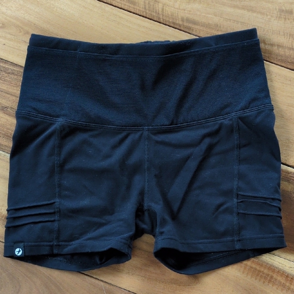 Oiselle Black Stride Shorts